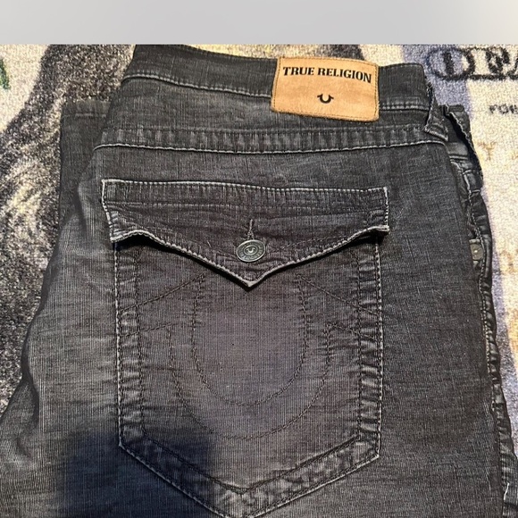 true religion - Picture 2 of 4